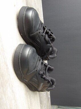 Reebok Low Cut Work Sneaker women's size 6